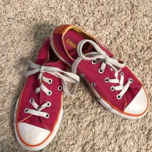 Kids converse low tops